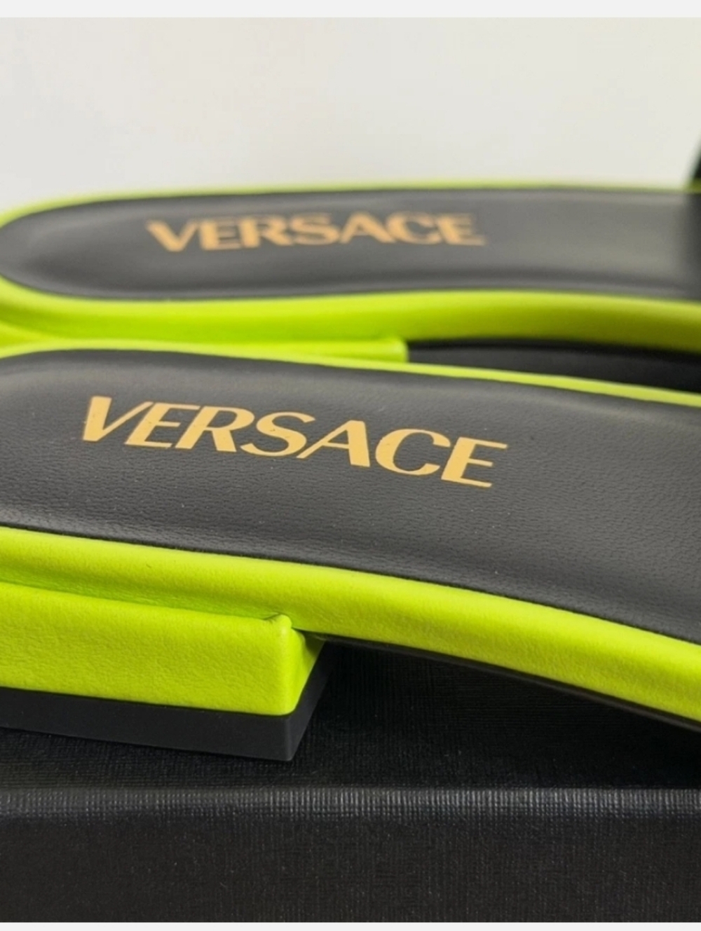 Autentic Versace Neon Yellow-Green Medusa Slide Mules - Picture 12 of 13